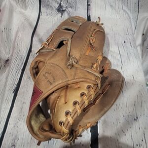 Classic Holmar Tan Leather Baseball Glove